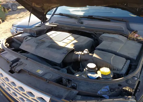 2013 Land Rover Lr4 z USA, uszkodzony, nr VIN SALAK2D43DA656340